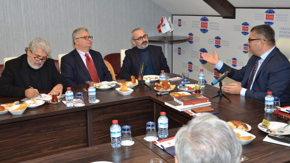 Cumartesi Sohbeti'nde Bu Hafta: Azerbaycan Büyükelçisi Hazar İbrahim