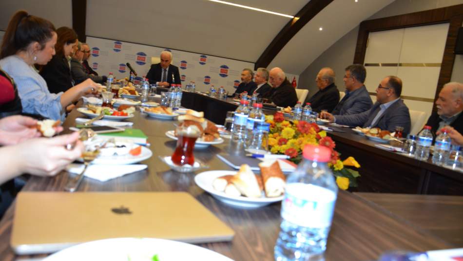 Cumartesi Sohbeti'nde Bu Hafta: Ankara Milletvekili Nevzat Ceylan