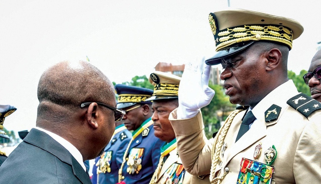 Afrika Birliği, Gabon'un Üyeliğini Askıya Alacak