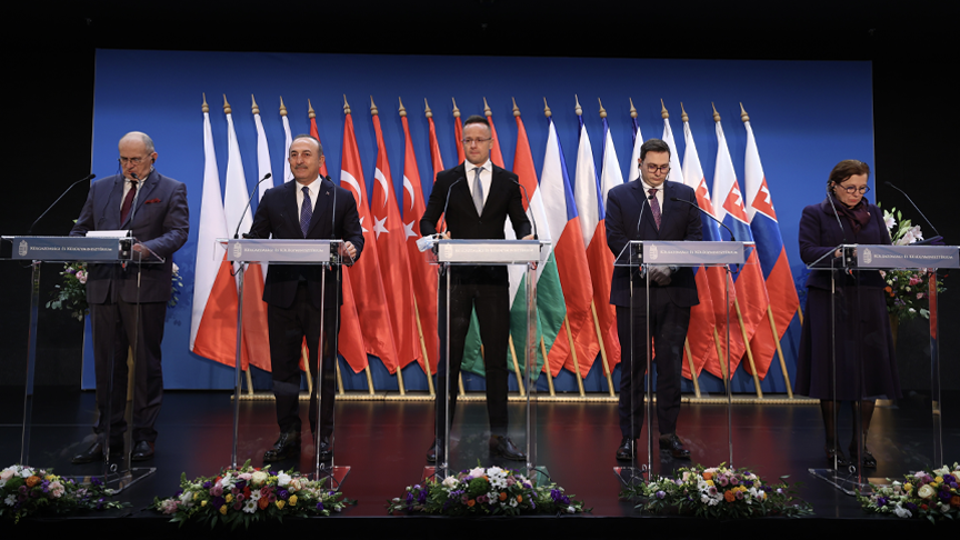 Dışişleri Bakanı Çavuşoğlu Vişegrad Grubu Türkiye Dışişleri Bakanlığı Toplantısına Katıldı