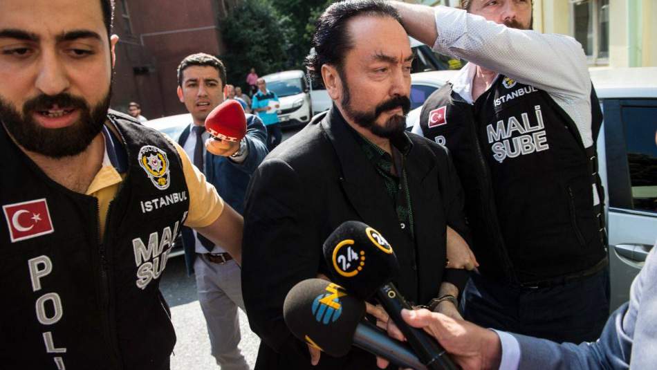 Adnan Oktar adliyeye sevk edildi