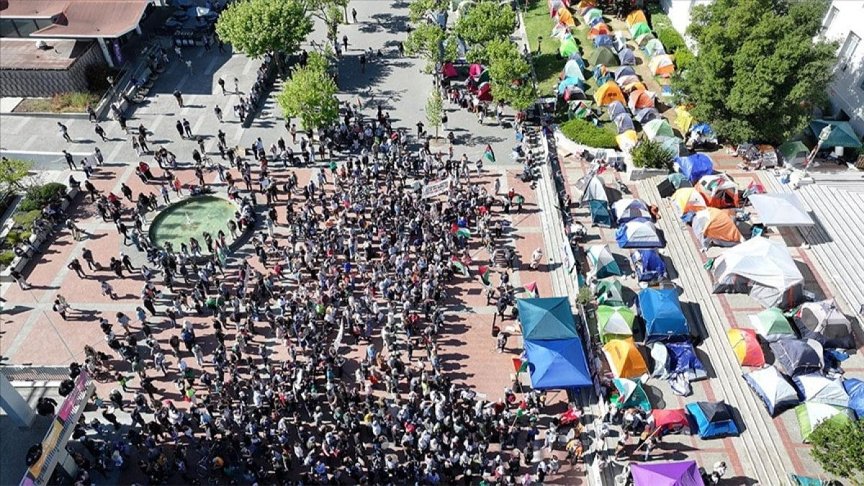 ABD'de Kaliforniya Üniversitesi Öğrencileri Filistin'e Destek için Yeniden Toplandı