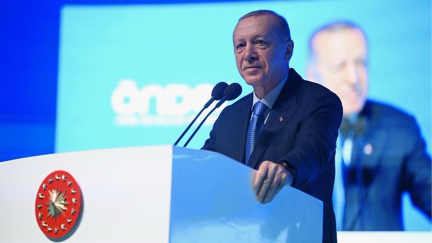 Cumhurbaşkanı Erdoğan: Bu Kılıçları Kime Çekiyorsunuz?