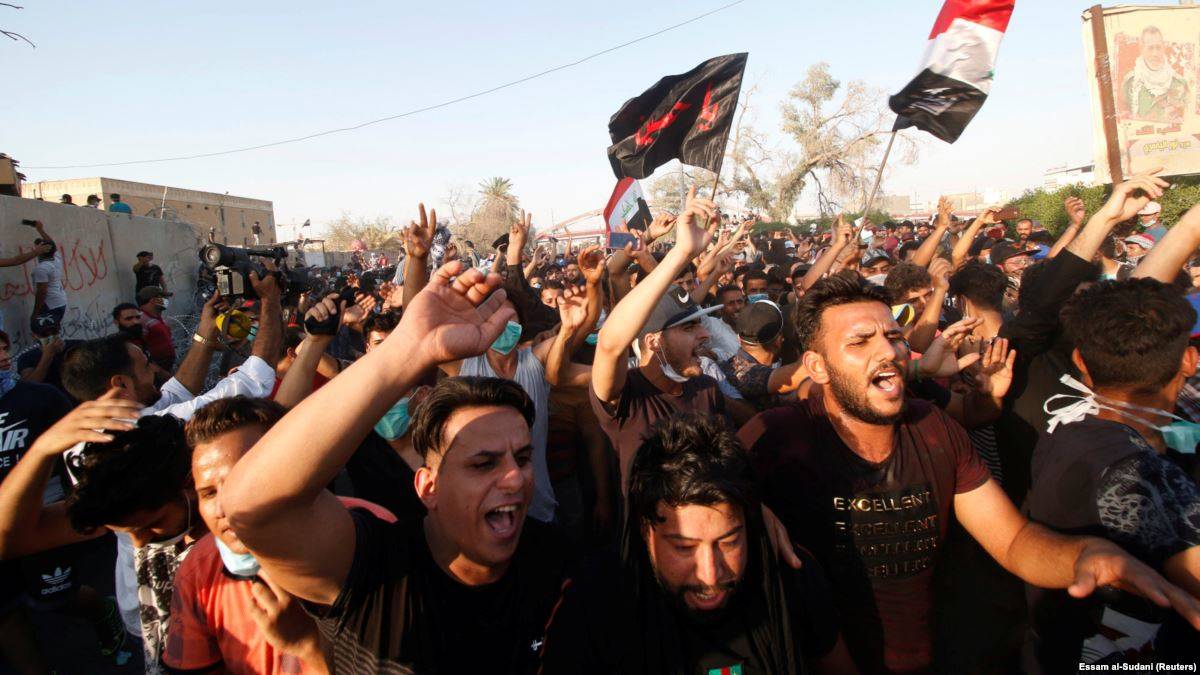 İbadi Basra'da protesto ile karşılandı