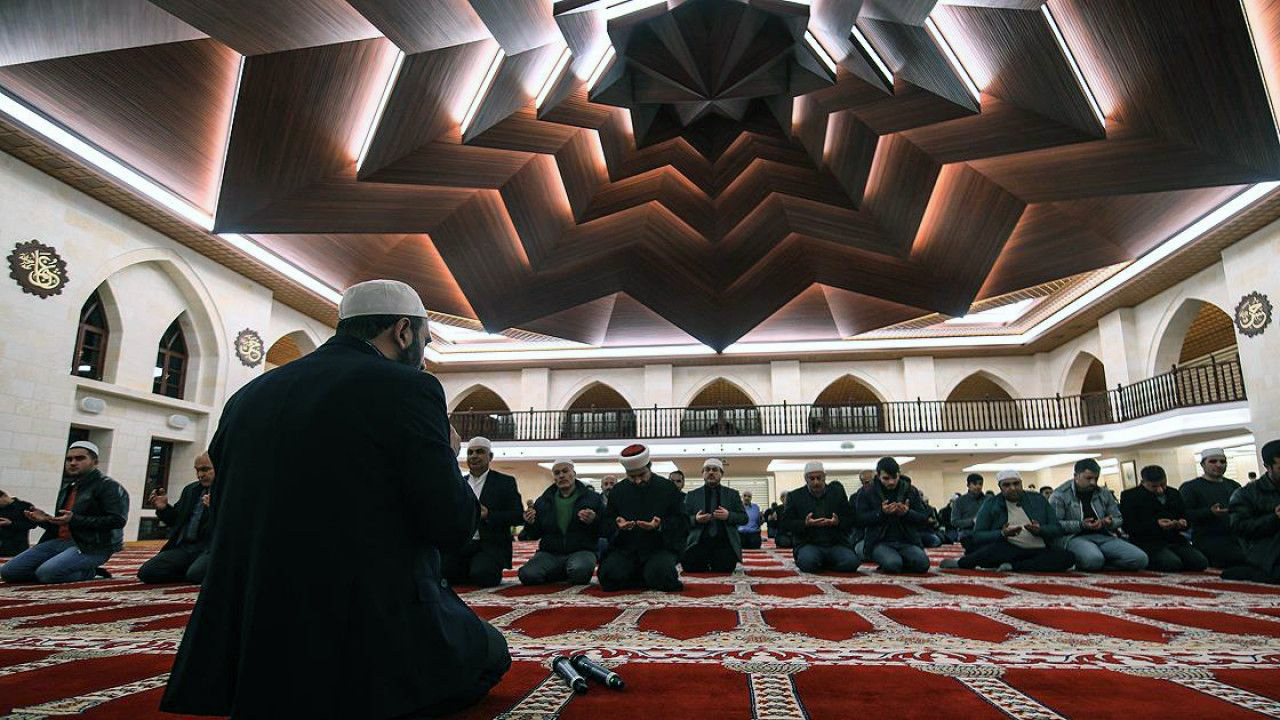 Mehmetçik İçin Camilerde 'Zafer' Duası Okundu