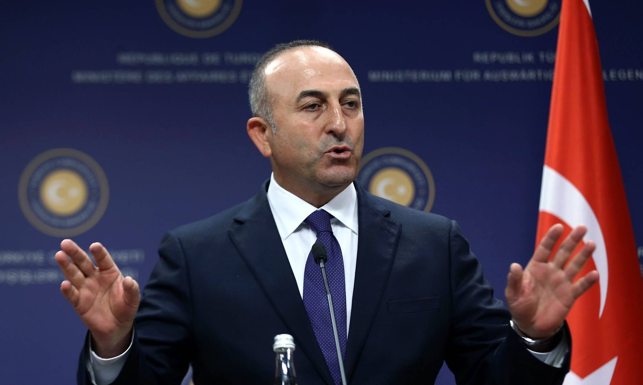 Bakan Çavuşoğlu: İsrail'i kınamak yetmez