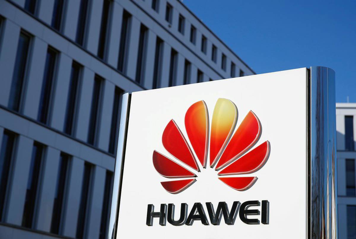 Google Mobil Uygulamalarını Huawei'ye Kapattı 