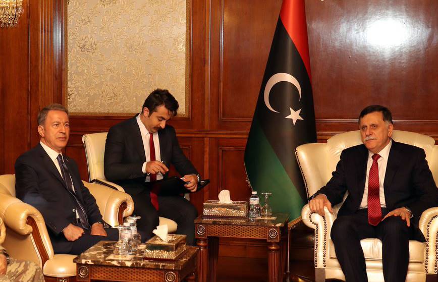 Hulisi Akar'dan Libya'da kritik görüşme