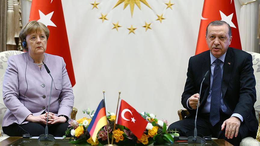 Cumhurbaşkanı Erdoğan Merkel ile Filistin'i görüştü