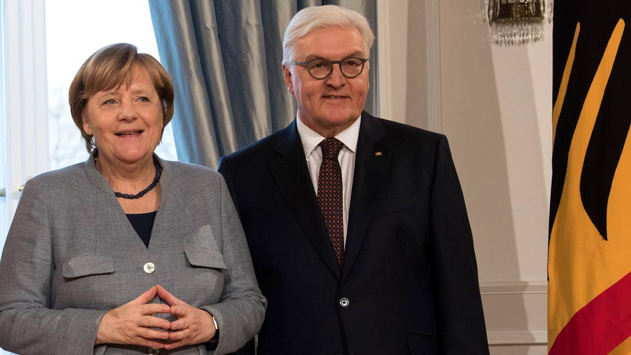 Merkel ve Steinmeier'den Erdoğan'a tebrik