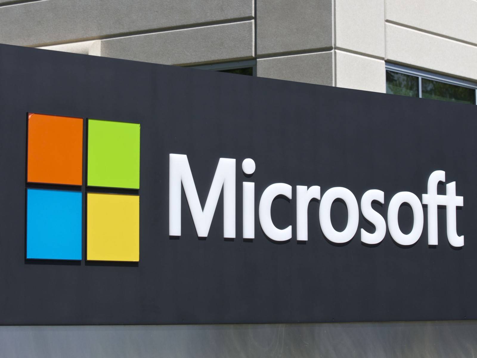 Microsoft yeni teknolojisiyle 'fısıltıları dahi duyacak'