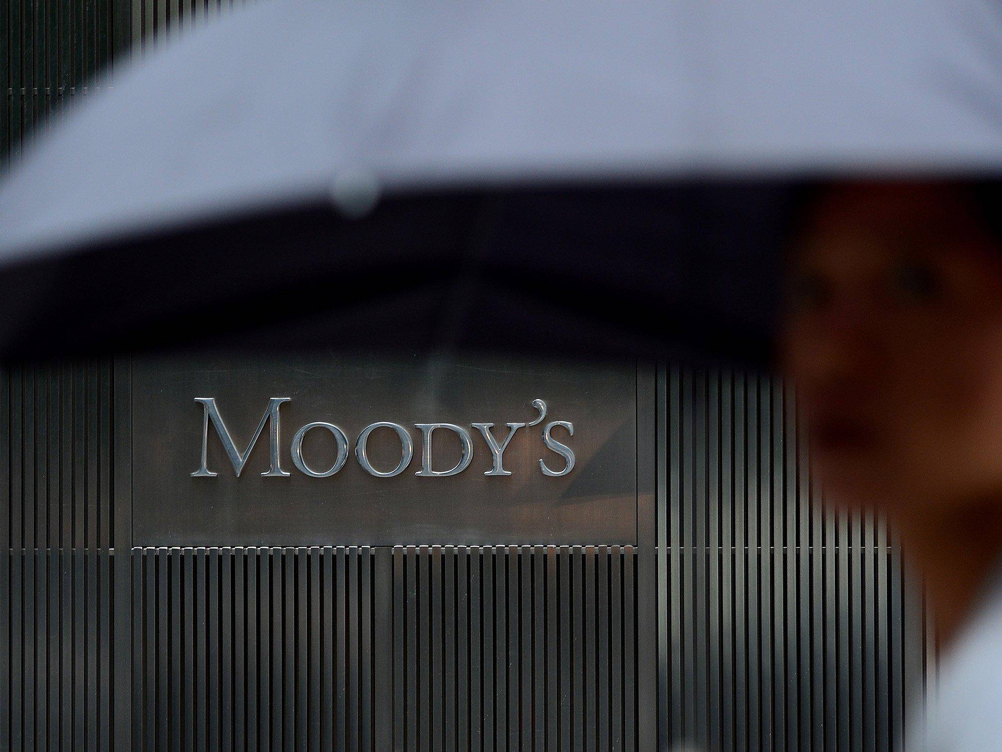 Moody's: "ABD ekonomisi günden güne eriyor"