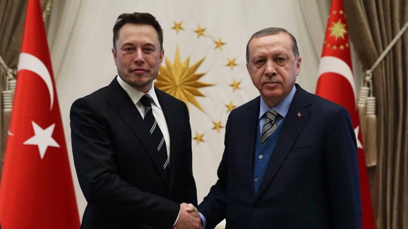 Erdoğan: "Elon Musk'ın Falcon roketleriyle fırlatacağız"