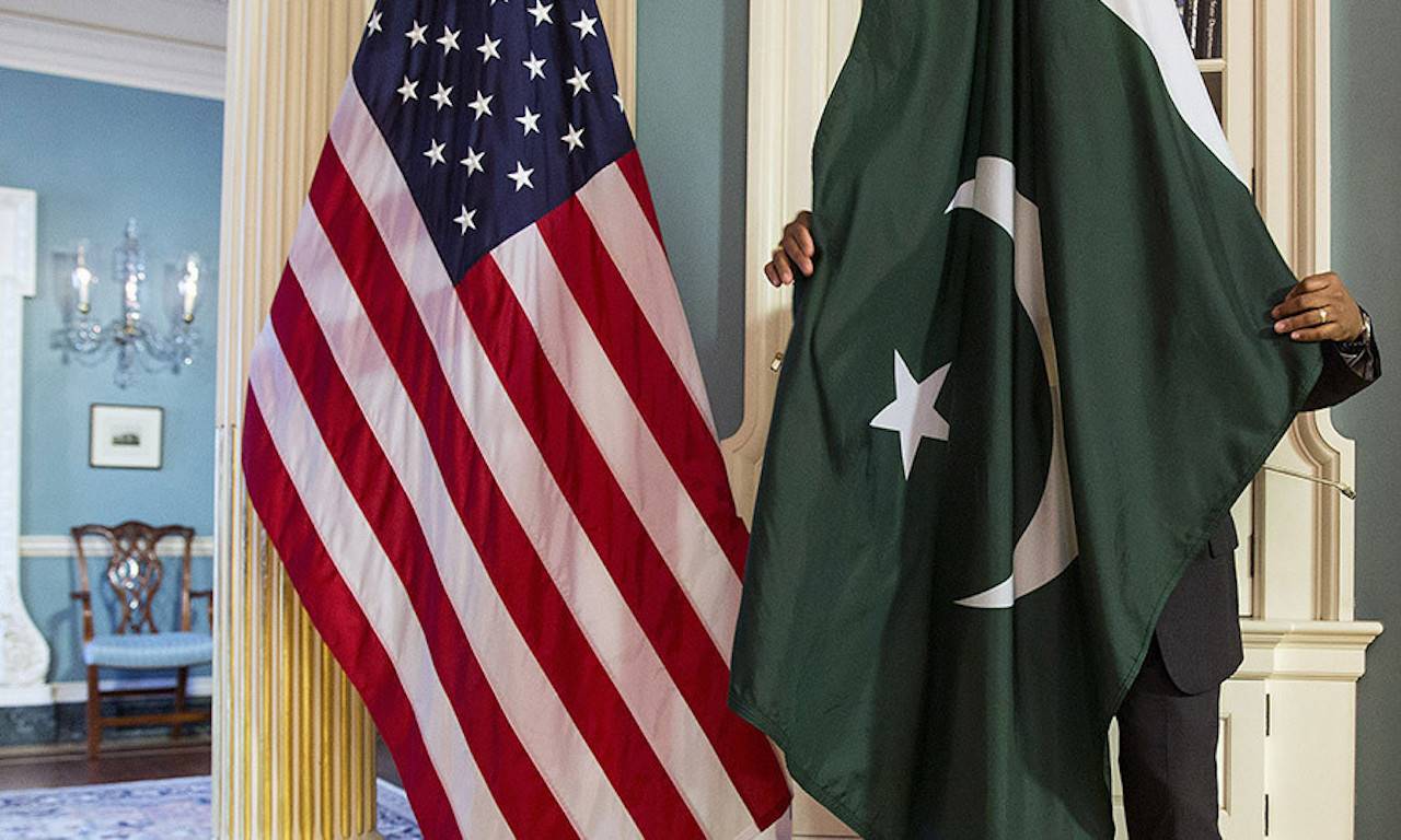 Pentagon Pakistan'a 300 milyon dolarlık yardımı kesti