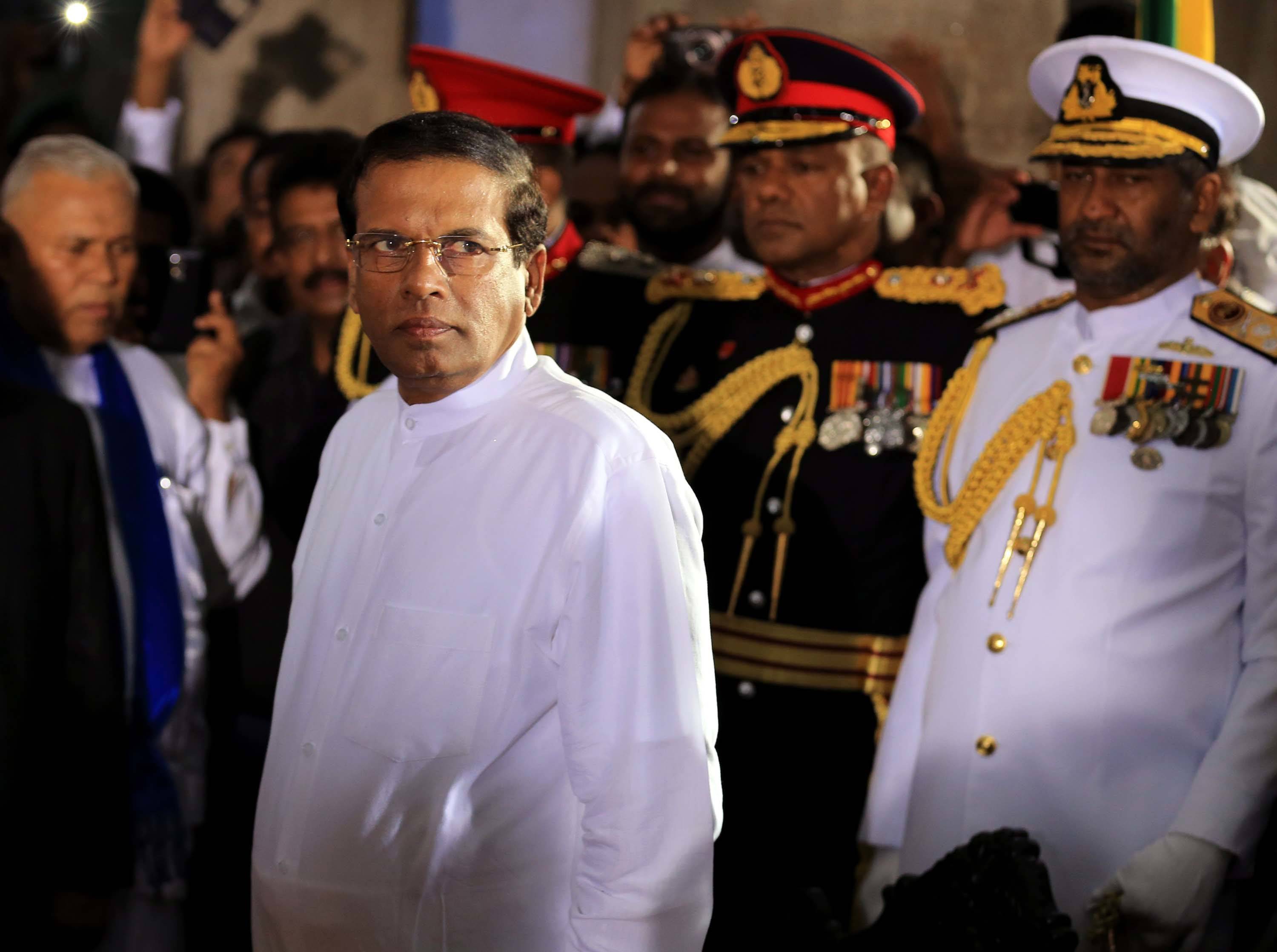 Sri Lanka Devlet Başkanı Sirisena, Başbakan'ın Görevine Son Verdi