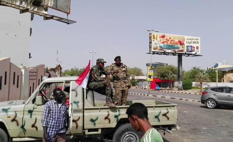 Sudan'da Ordu Yönetime El Koydu: Ülkede 2 yıllık Geçiş Dönemi Başlatıldı