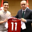 Mesut Özil ırkçılık yüzünden Alman milli takımını bıraktı