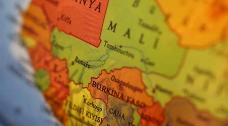 Burkina Faso'da Hükümet Görevden Alındı