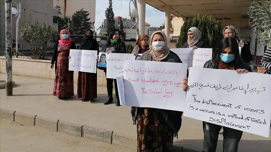 YPG/PKK'nın Kaçırdığı Kız Çocuklarının Anneleri, Kamışlı'da Protestolarını Sürdürdü