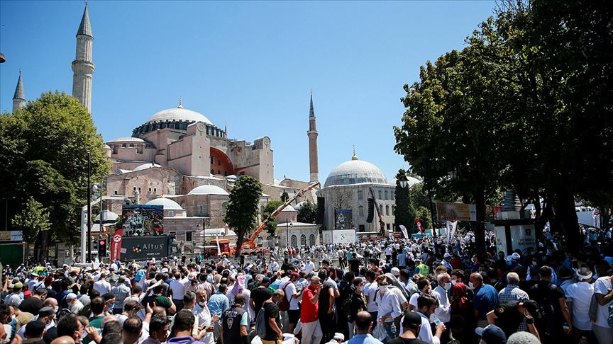 Ayasofya-i Kebir Cami-i Şerifi'nde 86 Yıl Sonra İlk Cuma Namazı