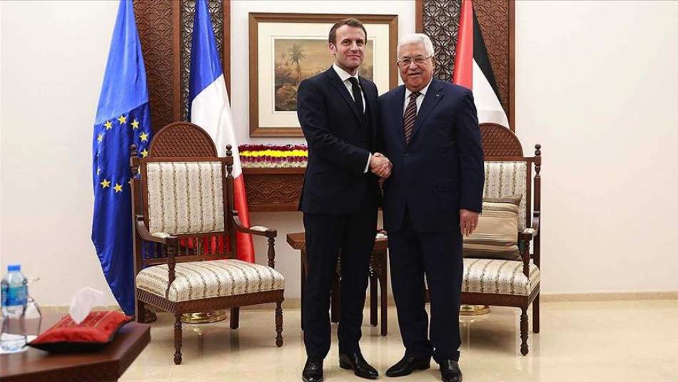 Fransa Cumhurbaşkanı Macron Filistin Devlet Başkanı Abbas'ı Paris'e Davet Etti