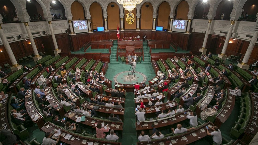 Tunus Meclisi'ndeki Siyasi Partiler Darbeye Karşı