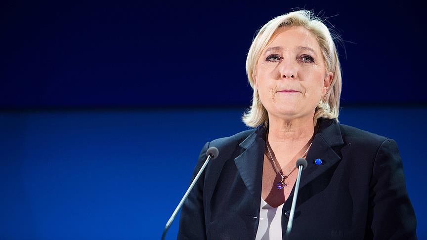 Fransa'da Aşırı Sağın Lideri Le Pen, AB Fonları'nı Zimmetine Geçirmekle Suçlanıyor