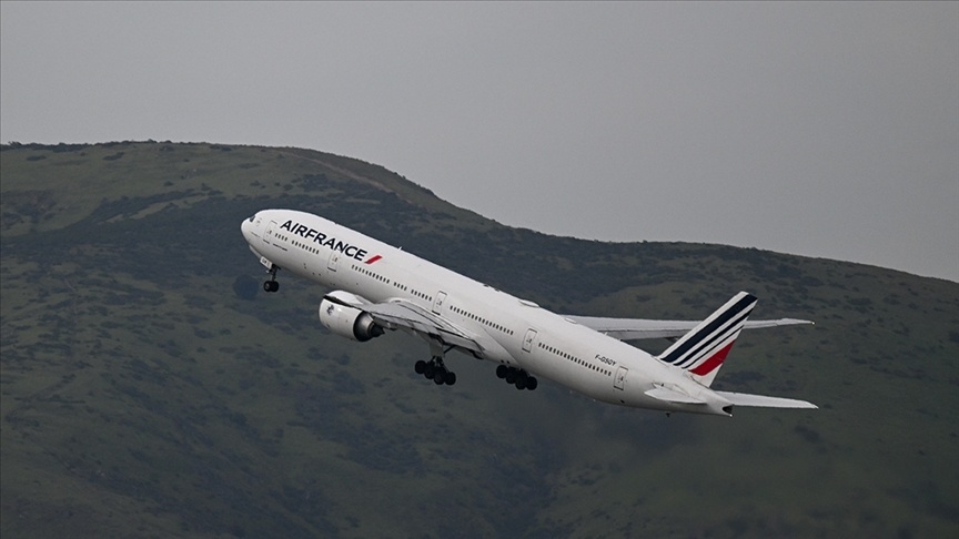 Air France, Nijer Uçuşlarını Askıya Alma Kararı Verdi