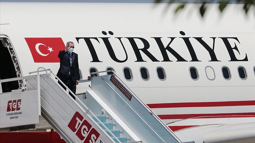 Erdoğan Resmi Ziyaret İçin Türkmenistan'a Gitti