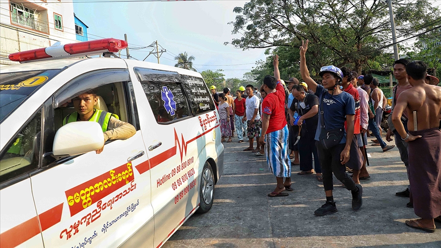 Myanmar'da Darbe Karşıtı Protestolarda Ölenlerin Sayısı 320'ye Çıktı