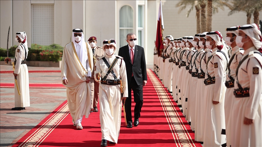 Cumhurbaşkanı Erdoğan Katar Emiri Al Sani Tarafından Resmi Törenle Karşılandı