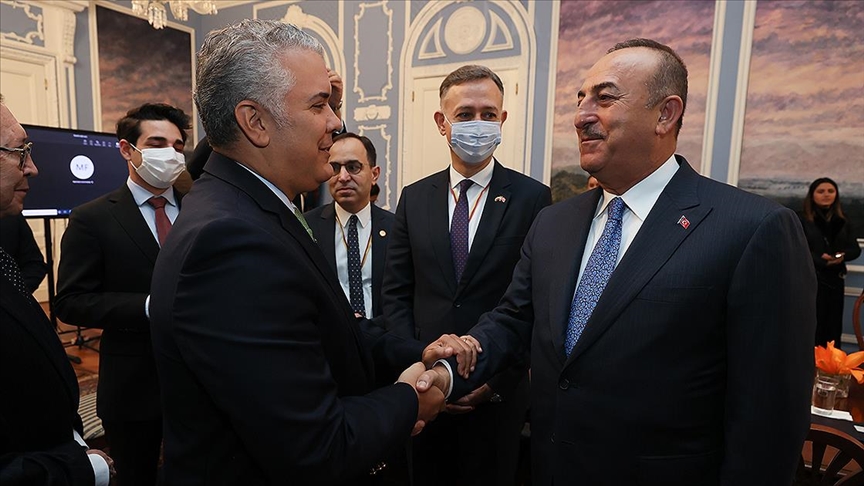 Çavuşoğlu, Kolombiya Cumhurbaşkanı Tarafından Kabul Edildi