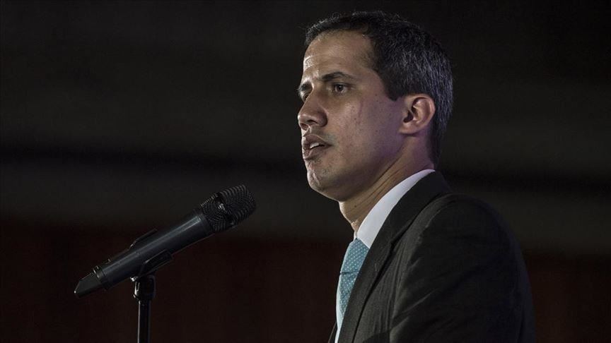 Venezuela'da Guaido'nun Bir Avrupa Ülkesi Büyükelçiliğine Sığınacağı İddia Edildi