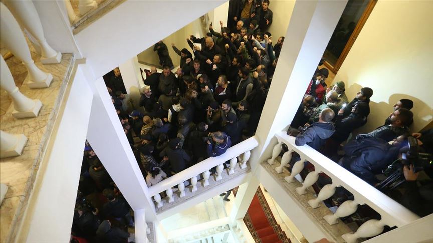 Paşinyan'ın İstifası İçin Protestolar Sürüyor