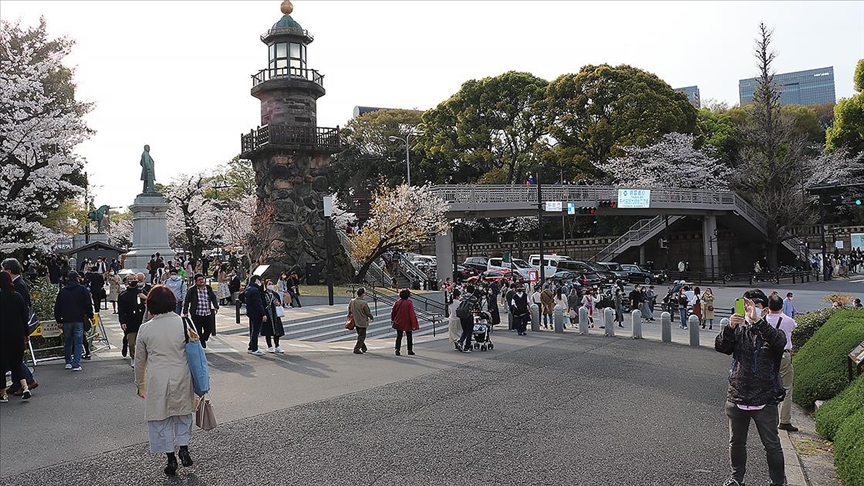 Tokyo ve Osaka Kovid-19'a Karşı Yeniden OHAL'e Hazırlanıyor