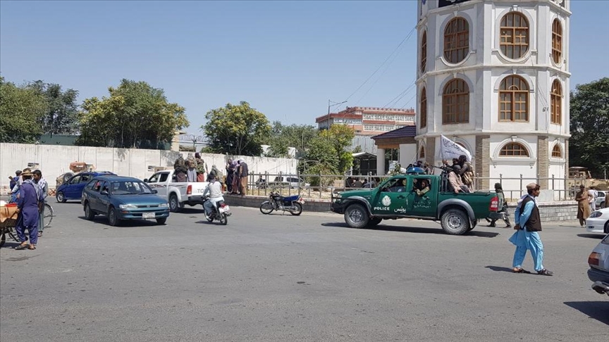 Taliban 'Af' İlan Etti, Kadınlara Yönetime Katılmaları Çağrısı Yaptı