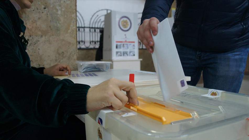 Ermenistan Karabağ Hezimetinin Ardından Parlamento Seçimi İçin Sandık Başına Gidiyor