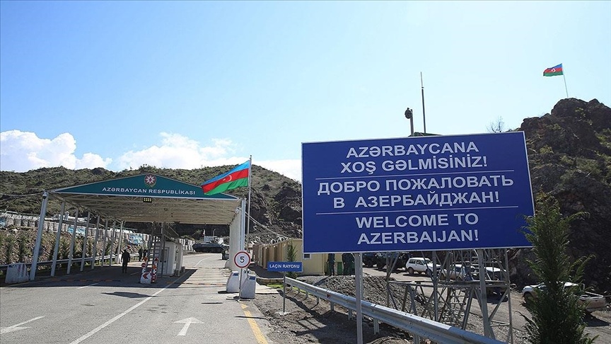 Azerbaycan, Laçin Sınır Kontrol Noktasındaki Geçişleri Geçici Olarak Durdurdu