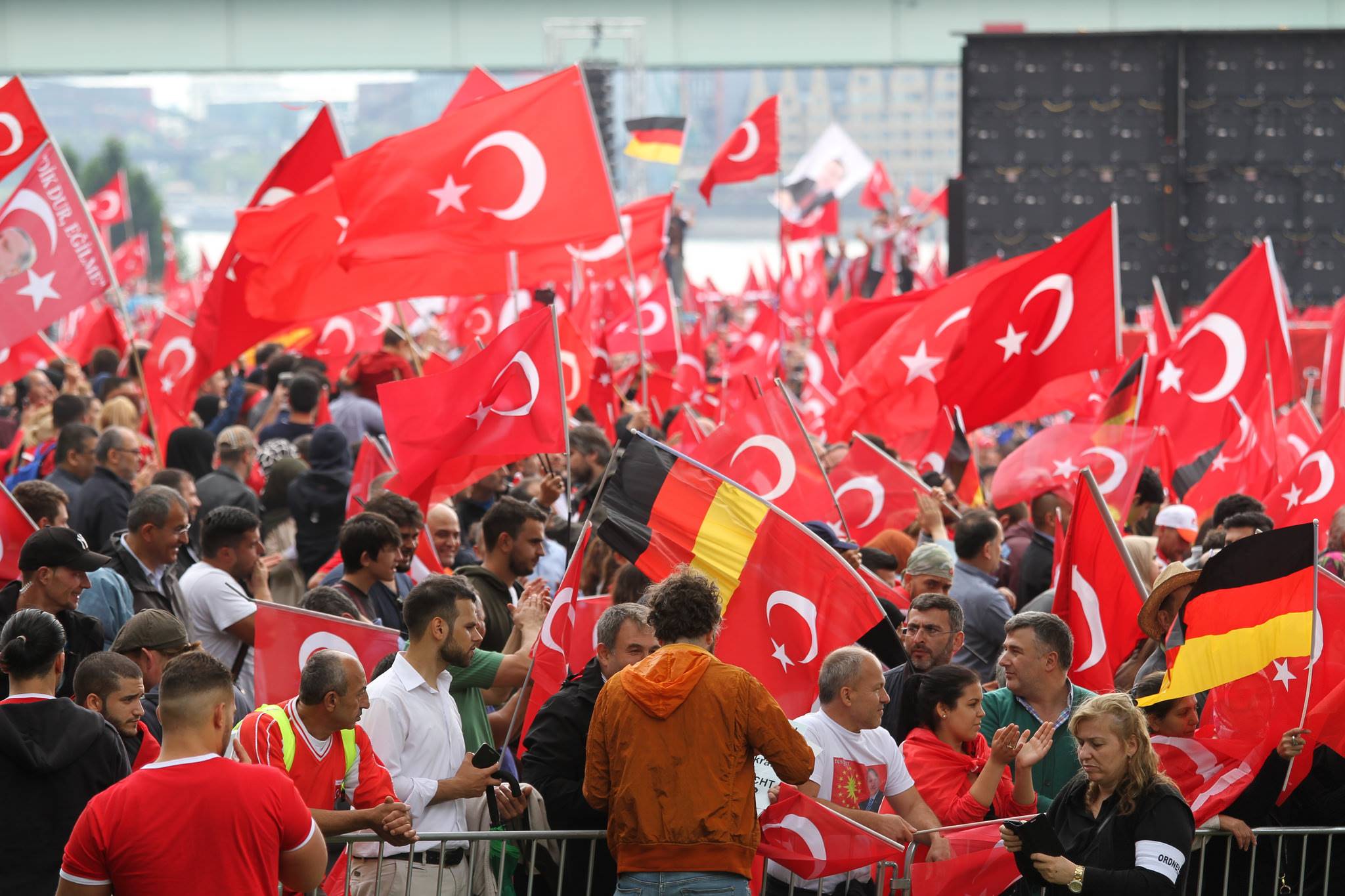 Alman vatandaşlığına geçişte Türkler birinci