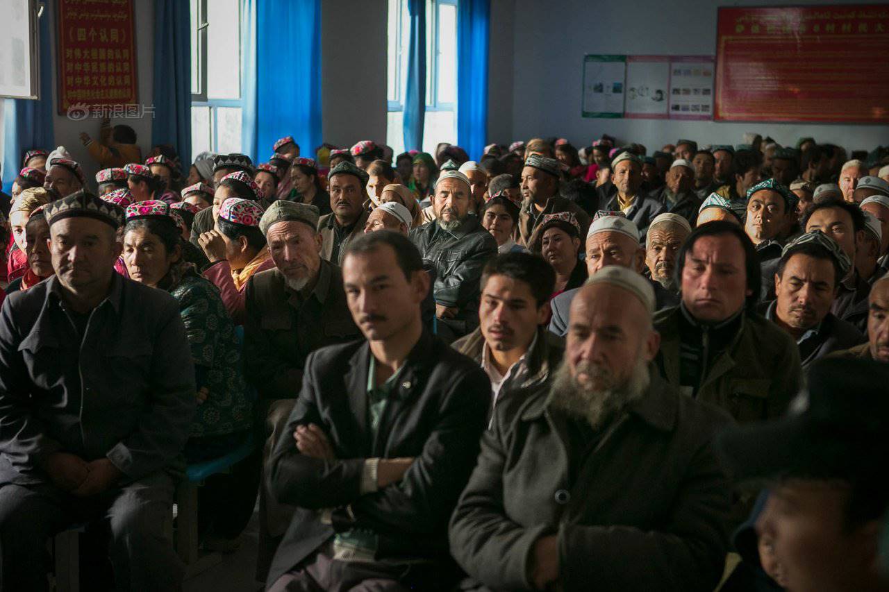 İnsan Hakları İzleme Örgütü: Çin Uygur Türklerine insan hakları ihlalleri işliyor