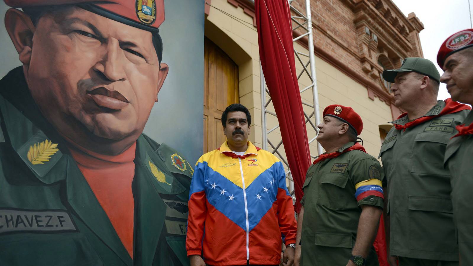 Venezuela’da Darbe Girişimi Sonrası İhraçlar Başladı