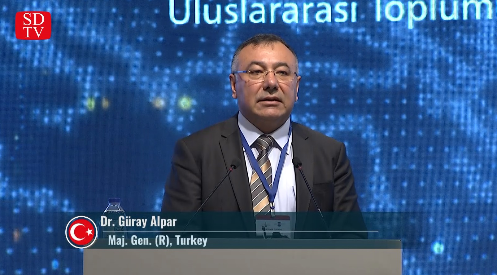 Tümgeneral (E) Dr. Güray Alpar: “Aramızda güvensizlik ve iletişim sorunu var, yapılması gereken bir araya gelmek”